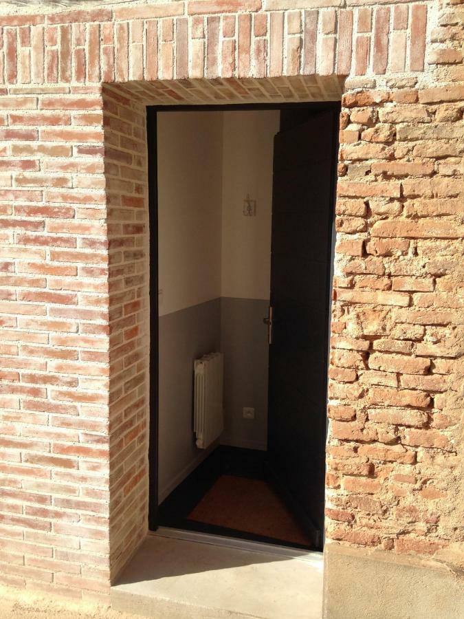 Le T2 Moderne Des Palmiers Au Coeur De Moissac Apartment Exterior photo